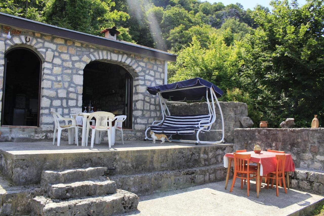 Вилла Rent House Orahovo Вирпазар Экстерьер фото