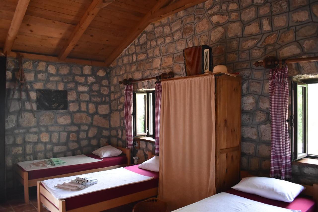 Вилла Rent House Orahovo Вирпазар Экстерьер фото